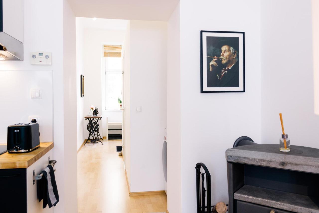Bright, Central And Stylish City Apartment Wina Bagian luar foto